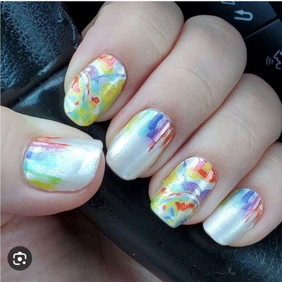 *Exclusive* Color Street: Make a Splash | Rainbow Multicolor Swirl Summer White - Picture 2 of 8